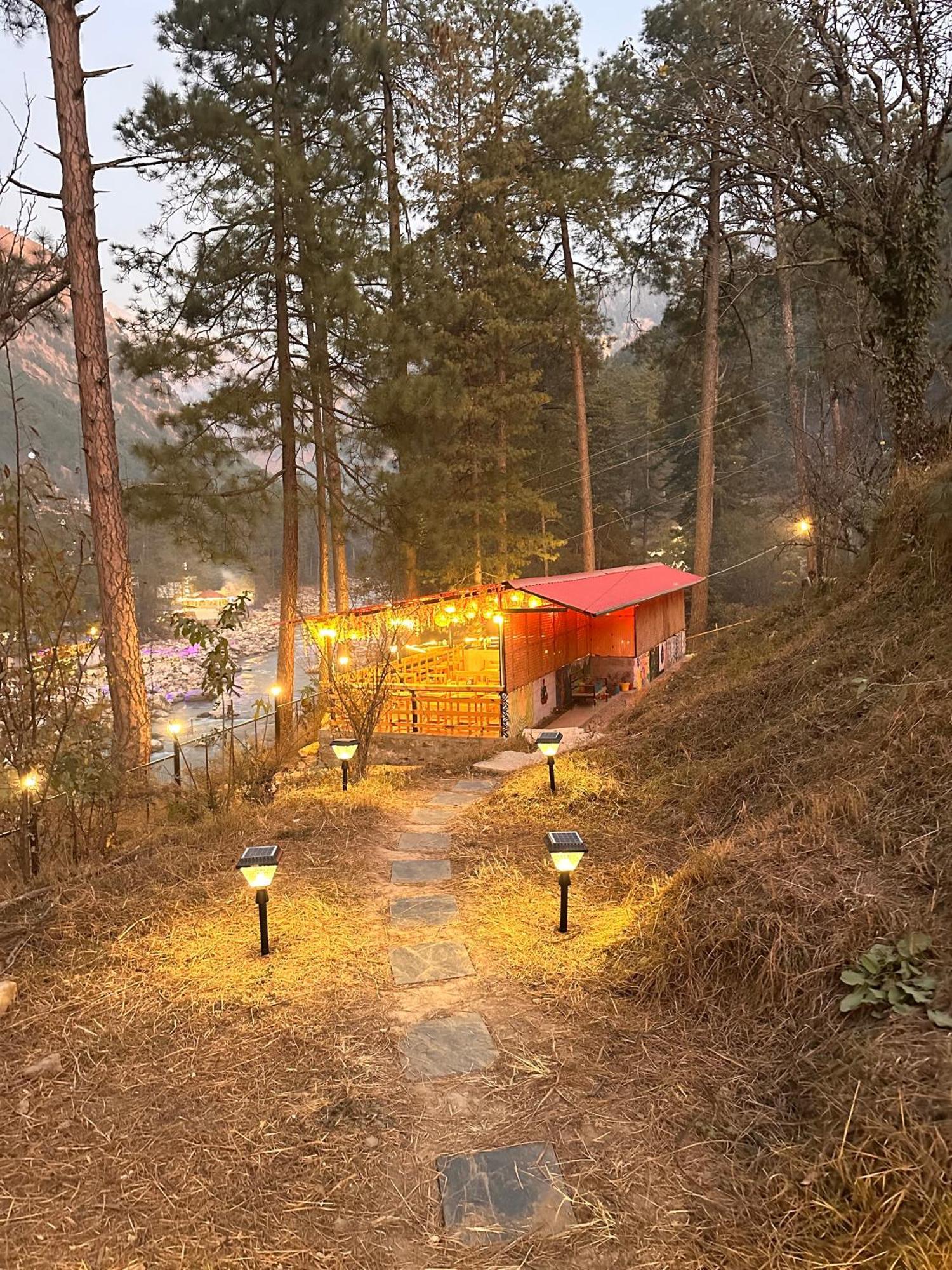 Ahava Kasol Riverside Cafe And Cottages Экстерьер фото
